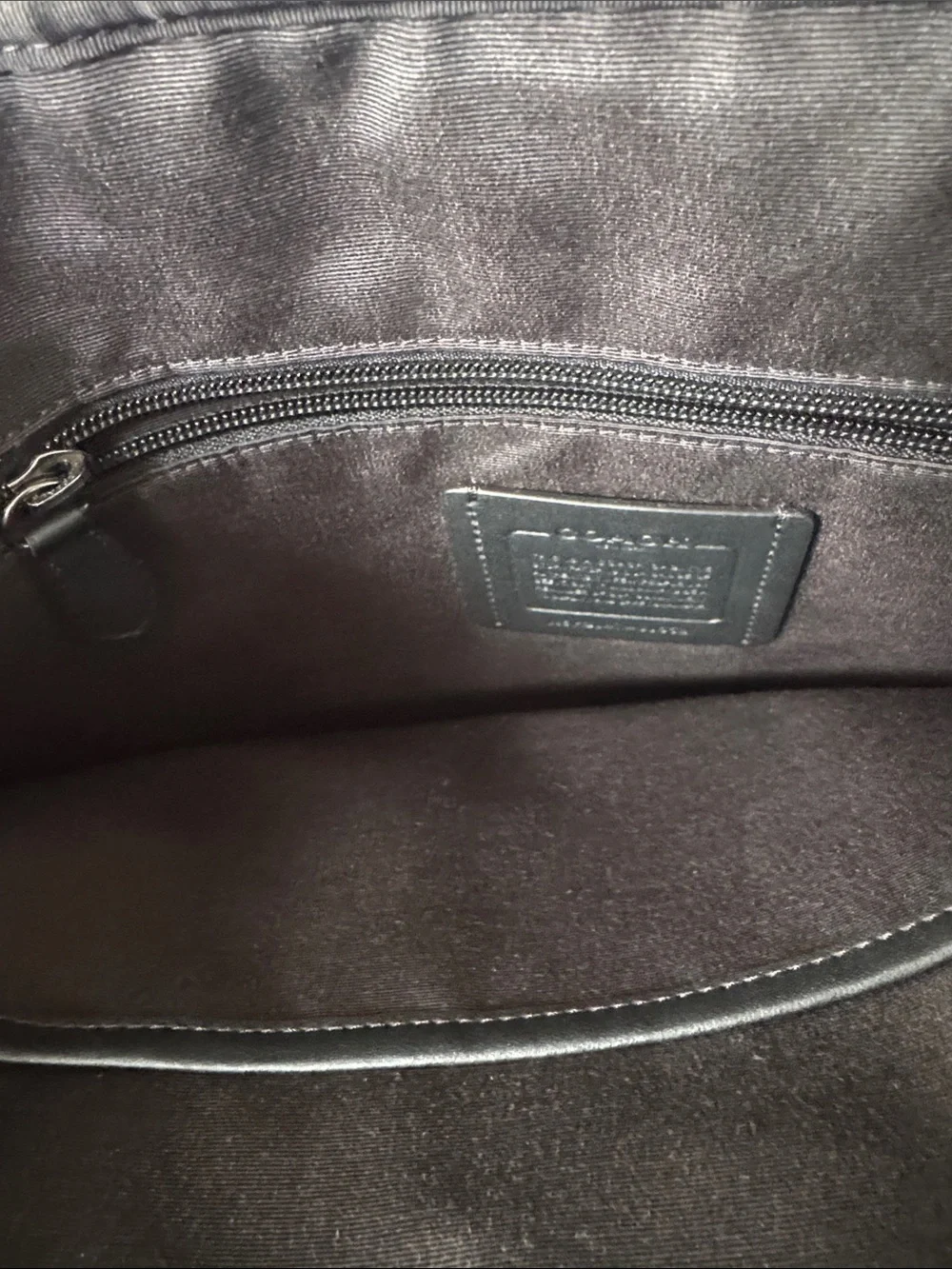 COACH Red Leather Laptop Satchel with Adjustable Crossbody Strap good shape - Picture 2 of 5